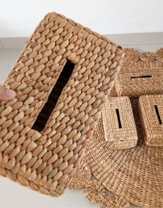 Kotak Tissue / tissue box eceng gondok